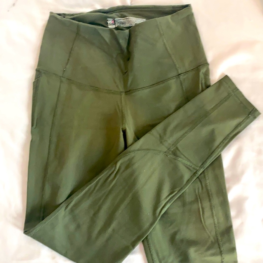 Perfect leggings with pockets in both sides